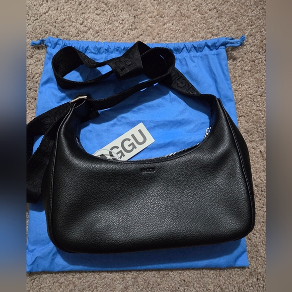 BAGGU Handbags - BAGGU Black Pebbled Leather Shoulder Bag